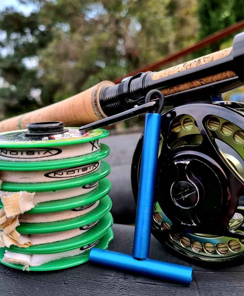 LATHIST TIPPET HOLDER