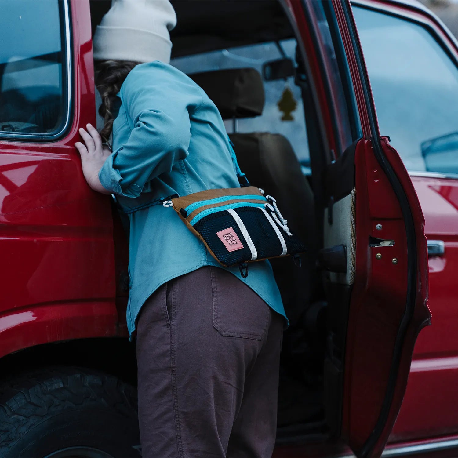 TOPO DESIGNS MOUNTAIN ACCESSORY SHOULDER BAG